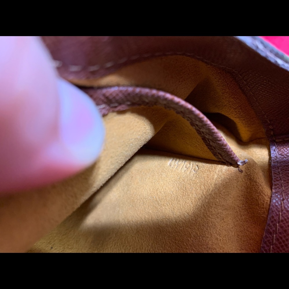 Authentic Louis Vuitton Salsa crossbody bag - Picture 7 of 11